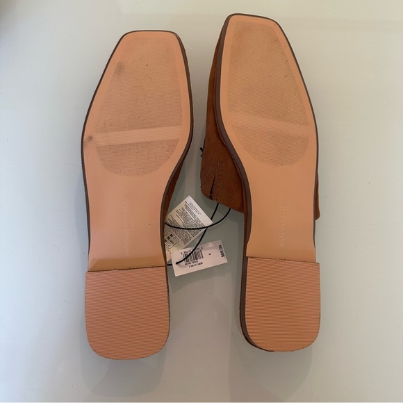 NWT Banana Republic Soft Minimalist Faux Suede Flat Mules Size 8 casual Parisian - Picture 4 of 4